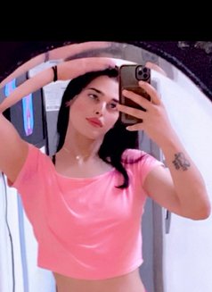 Safoo - Transsexual escort in Amman Photo 4 of 7