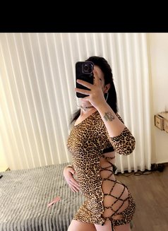 Safoo - Transsexual escort in Amman Photo 5 of 7