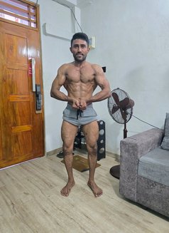 Safran - masseur in Colombo Photo 4 of 13