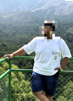 Sagar - Male escort in Pune Photo 1 of 2