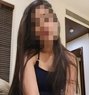 Ritu ( Cam Show & Real Meet) 🤍 24 - puta in Bangalore Photo 1 of 2