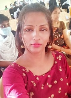 Sahana - Transsexual escort in Chennai Photo 2 of 3