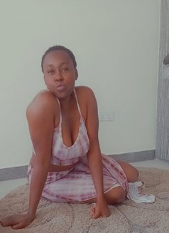 Sahani - escort agency in Doha Photo 1 of 2