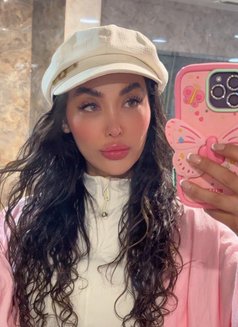 Sahar age 20 - escort in Muscat Photo 2 of 11