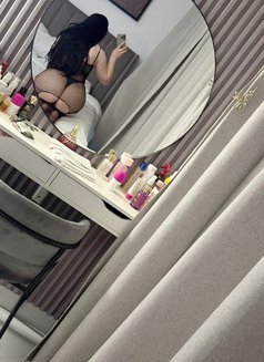Syrian lolo - escort in Dubai Photo 5 of 5