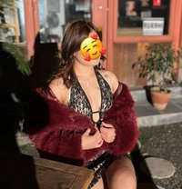 Sahara a Young Nepali Companion - puta in Kathmandu