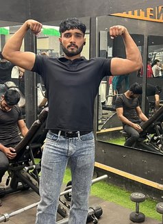 Sahil - masseur in Gurgaon Photo 1 of 1