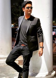 Sahil Delhi - Male escort in New Delhi Photo 9 of 13