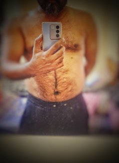 Sahil - Male companion in Chennai Photo 3 of 4