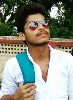 Sahil - Acompañantes masculino in Dubai Photo 1 of 7