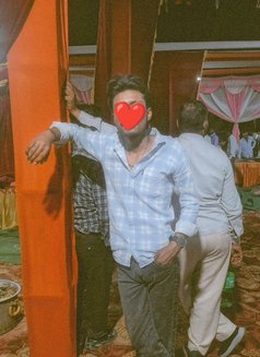 Sahil - Male escort in Gurgaon Photo 2 of 3