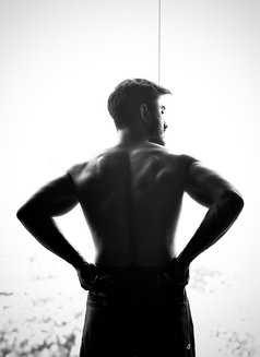 Sahil - Male escort in Kolkata Photo 3 of 5