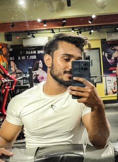 Sahil - Male escort in Kolkata Photo 4 of 5