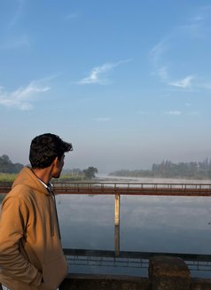 Top G - Intérprete masculino de adultos in Nashik Photo 1 of 3