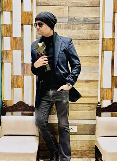 Sahil - Male escort in New Delhi Photo 3 of 3