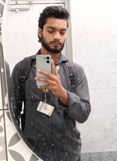 Sahil - Acompañantes masculino in Noida Photo 1 of 3