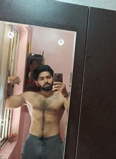 Sahil - Male escort in Pune Photo 3 of 6