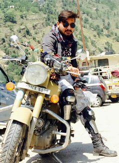 Sahil Verma - Male escort in New Delhi Photo 7 of 8
