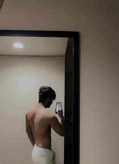 Sahildabb - Male escort in Bhopal Photo 1 of 1