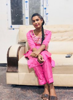 Sahruda Reddy - Transsexual escort in Hyderabad Photo 4 of 6