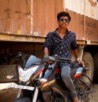 Sai Kiran - Acompañantes masculino in Hyderabad