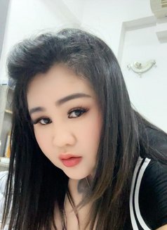 Sai - escort in Muscat Photo 3 of 9