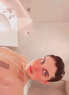 Saif Al Dalou' سيف الدلوع - Transsexual escort in Al Manama Photo 4 of 16