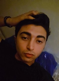 Saif - Male escort in Abu Dhabi Photo 1 of 5