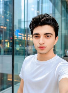 Saif - Male escort in Abu Dhabi Photo 4 of 5