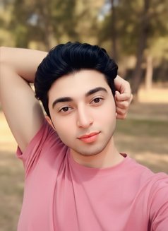 Saif - Male escort in Dubai Photo 4 of 5