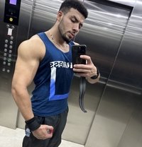 Saif - masseur in Dubai