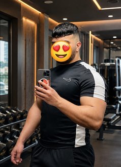Saif - masseur in Dubai Photo 3 of 4