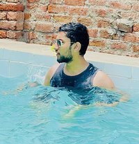 Saim Malik - Acompañantes masculino in Lahore