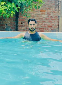 Saim Malik - Acompañantes masculino in Lahore Photo 3 of 8