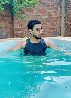 Saim Malik - Acompañantes masculino in Lahore Photo 8 of 8