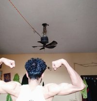 Sainkey Kumar - Male adult performer in New Delhi