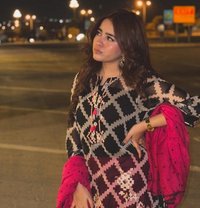 Saira Dxb - puta in Dubai Photo 2 of 5