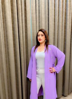 Saira Dxb - puta in Dubai Photo 1 of 8