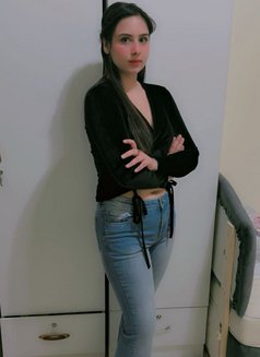 Saisha - puta in Dubai Photo 3 of 3