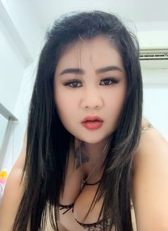 Saiya Al Mabella Service - puta in Muscat Photo 2 of 7