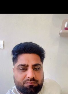 Sajan Shamra - Male escort in Chandigarh Photo 3 of 4