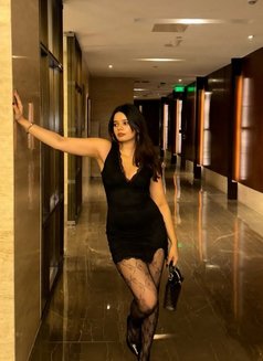 Sajjalindianescort - puta in Abu Dhabi Photo 1 of 6