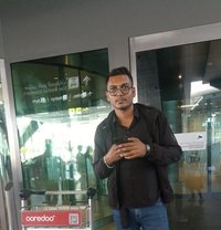 Saket - Male escort in Al Wukayr