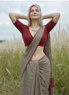 Sakhi - puta in Ghaziabad Photo 9 of 9