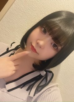 Saki - escort in Tokyo Photo 3 of 5