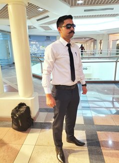 Sakin Khan - Acompañantes masculino in Al Manama Photo 1 of 1
