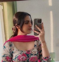Sakina - escort in Colombo