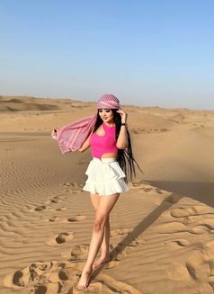 Sakina - escort in Dubai Photo 1 of 4