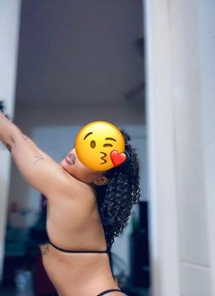 Sakira - escort in Kathmandu Photo 5 of 9