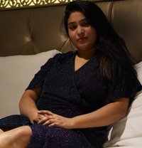 SAKSHI ARORA Meet & CAM SEX CHAT - puta in Pune